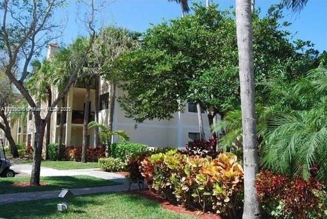 待售: $265,000 (3 贝兹, 2 浴室, 1305 平方英尺)