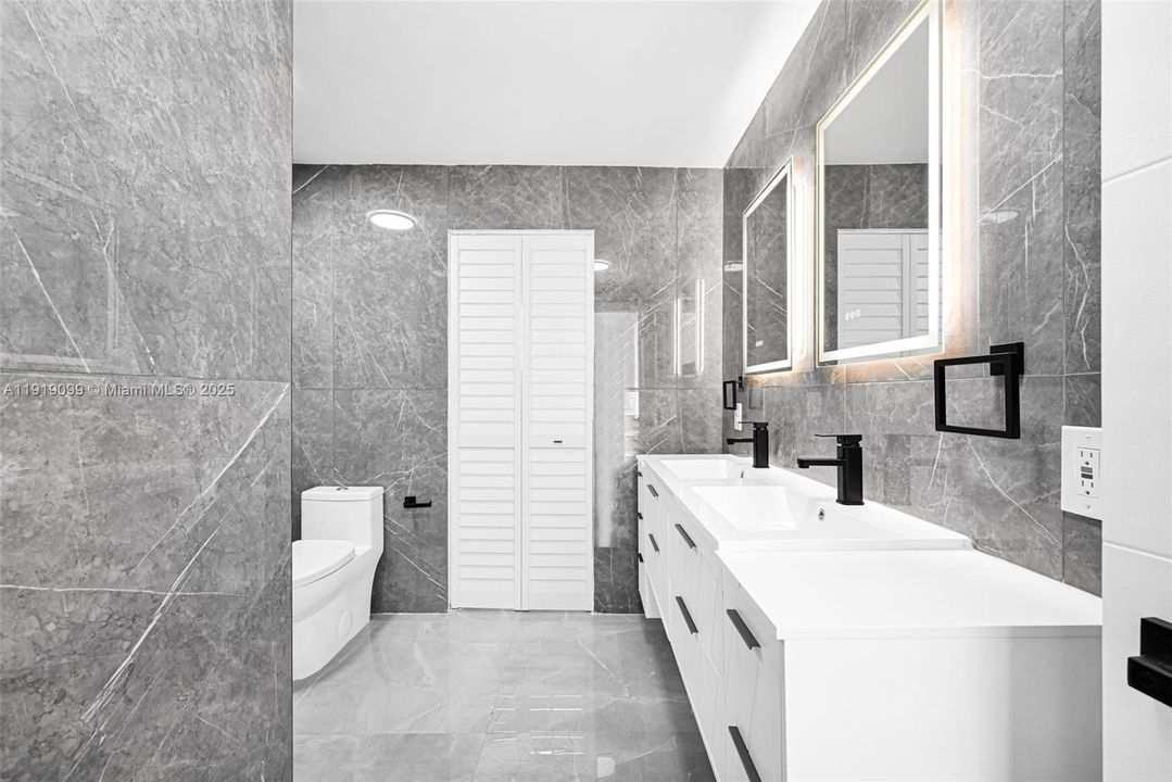 En Renta: $5,500 (5 camas, 3 baños, 1854 Pies cuadrados)