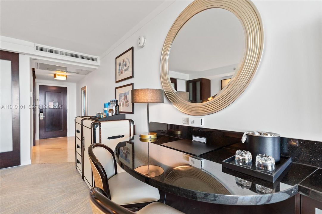 待售: $999,000 (0 贝兹, 1 浴室, 522 平方英尺)