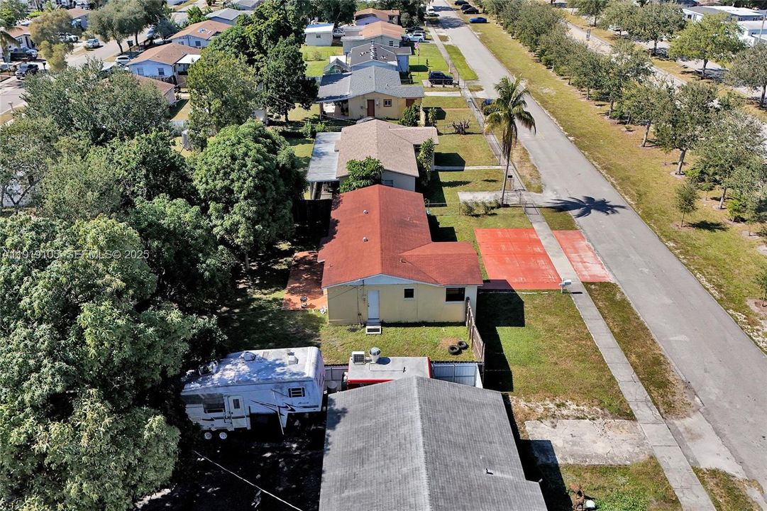 : $535,000 (4 beds, 2 baths, 1305 Square Feet)