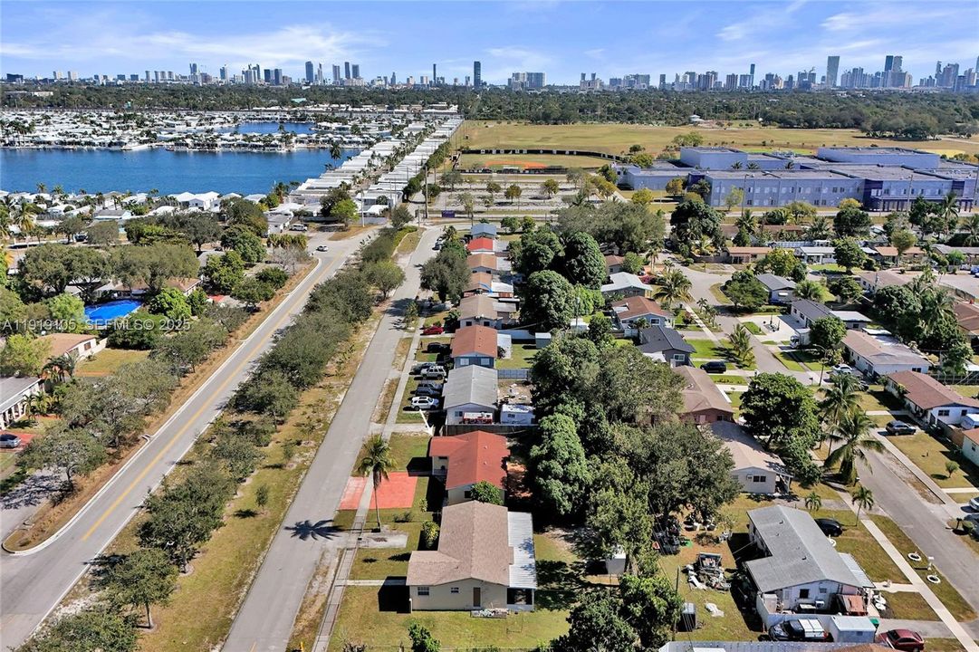 : $535,000 (4 beds, 2 baths, 1305 Square Feet)