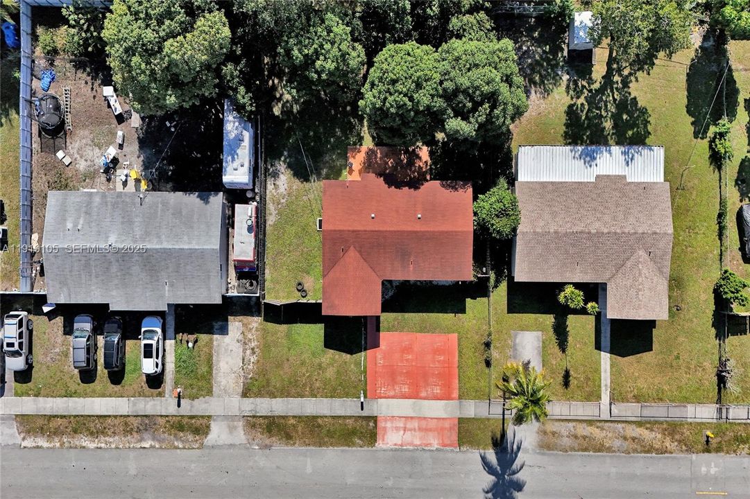 : $535,000 (4 beds, 2 baths, 1305 Square Feet)