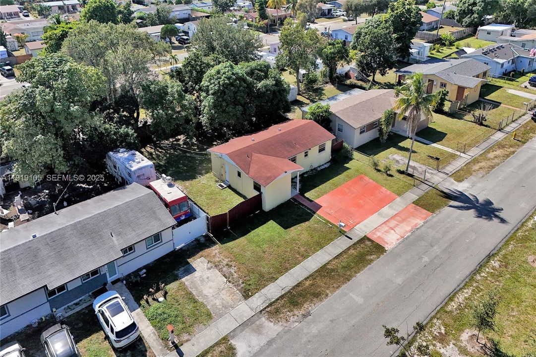 : $535,000 (4 beds, 2 baths, 1305 Square Feet)