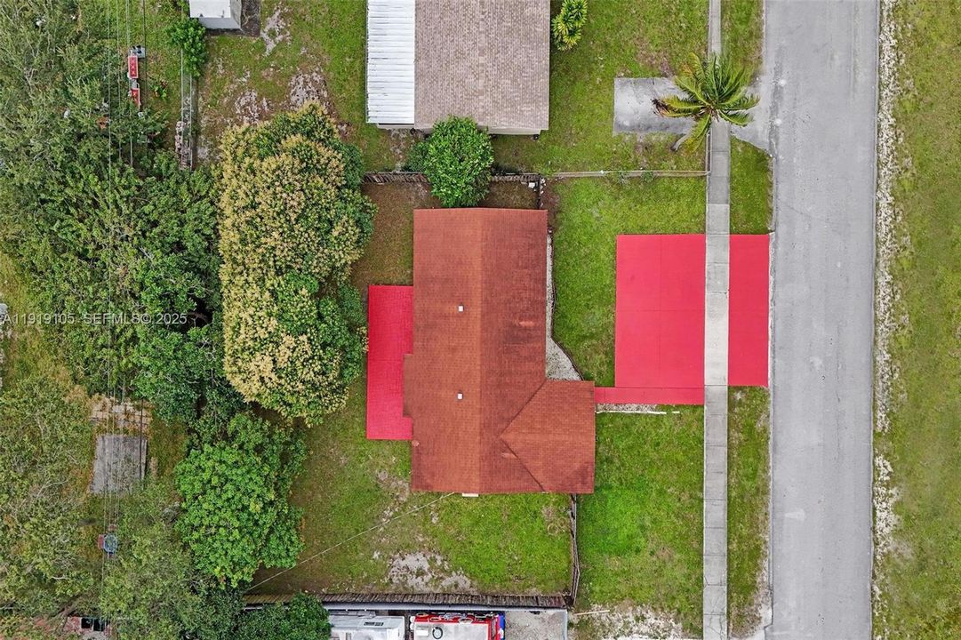 En Venta: $515,000 (4 camas, 2 baños, 1305 Pies cuadrados)