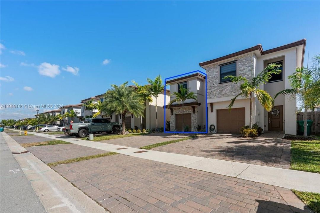 For Sale: $496,875 (3 beds, 2 baths, 1651 Square Feet)