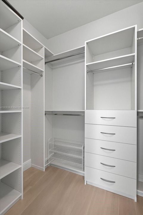 For Sale: $496,875 (3 beds, 2 baths, 1651 Square Feet)