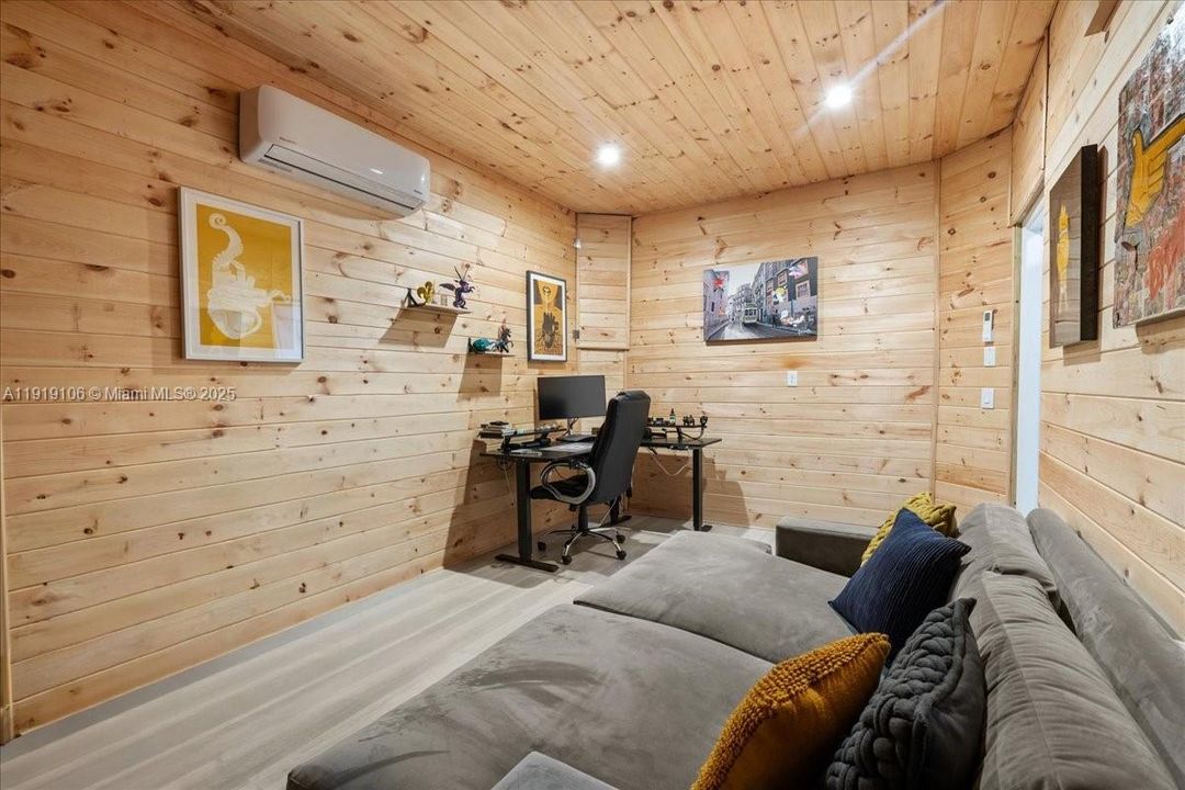 For Sale: $496,875 (3 beds, 2 baths, 1651 Square Feet)