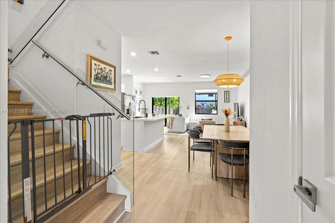 For Sale: $496,875 (3 beds, 2 baths, 1651 Square Feet)