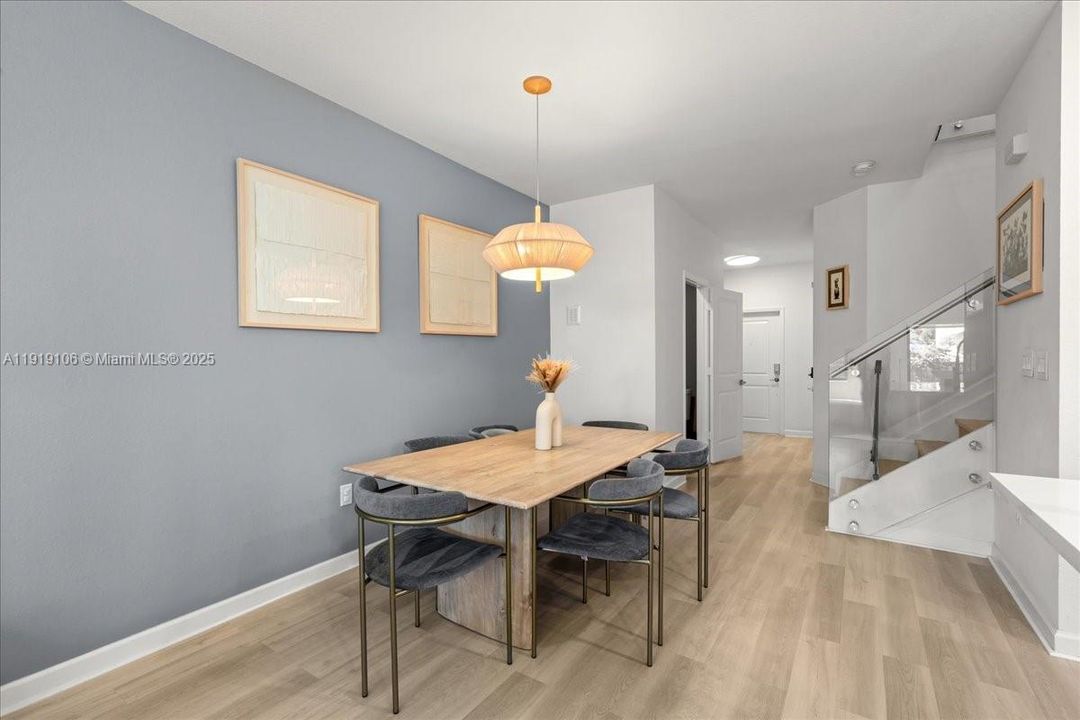 For Sale: $496,875 (3 beds, 2 baths, 1651 Square Feet)