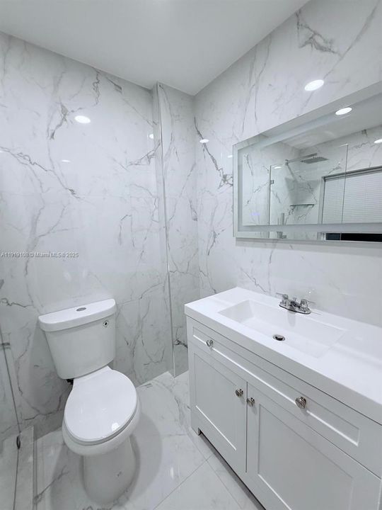 Recently Rented: $2,300 (2 beds, 2 baths, 1232 Square Feet)