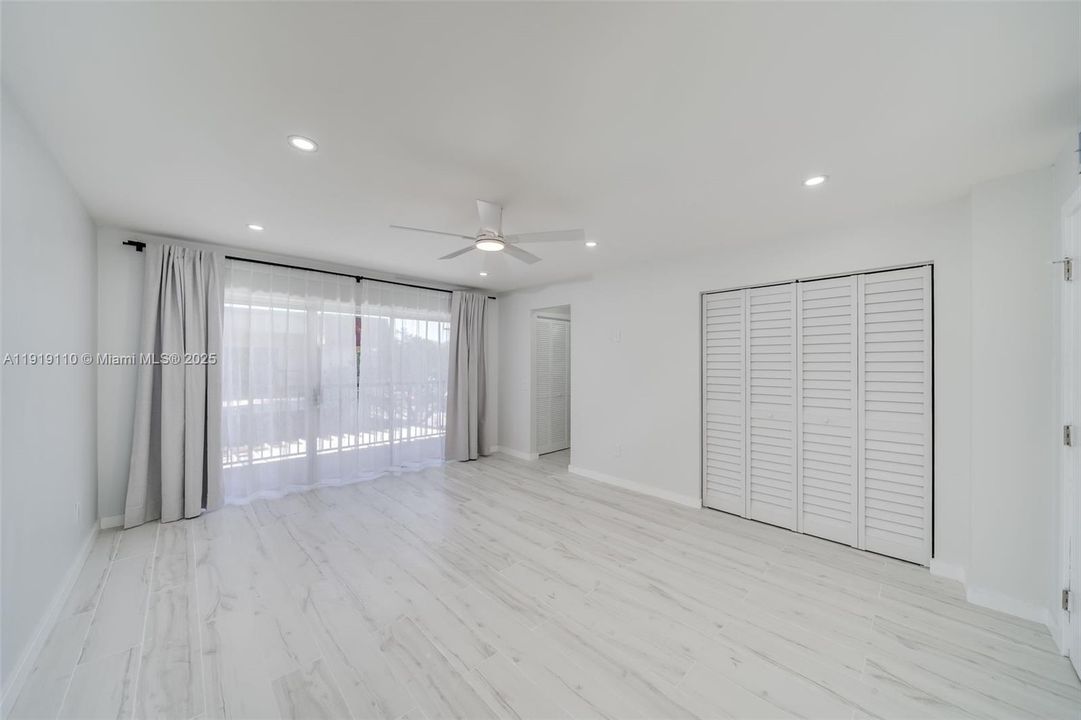 En Venta: $369,000 (3 camas, 2 baños, 1680 Pies cuadrados)