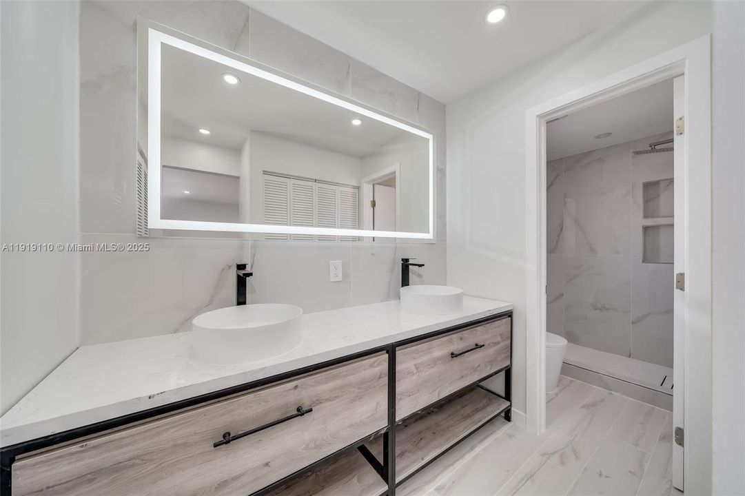 En Venta: $369,000 (3 camas, 2 baños, 1680 Pies cuadrados)