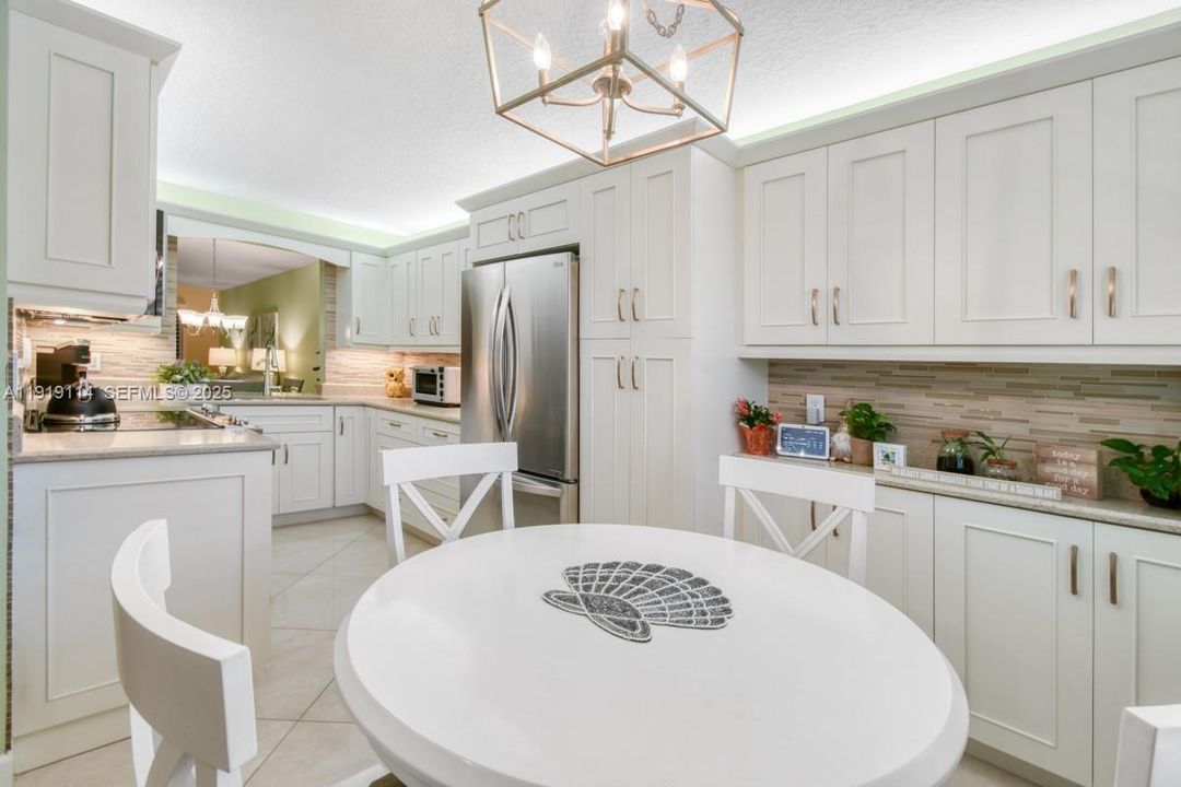 En Venta: $435,000 (2 camas, 2 baños, 1178 Pies cuadrados)