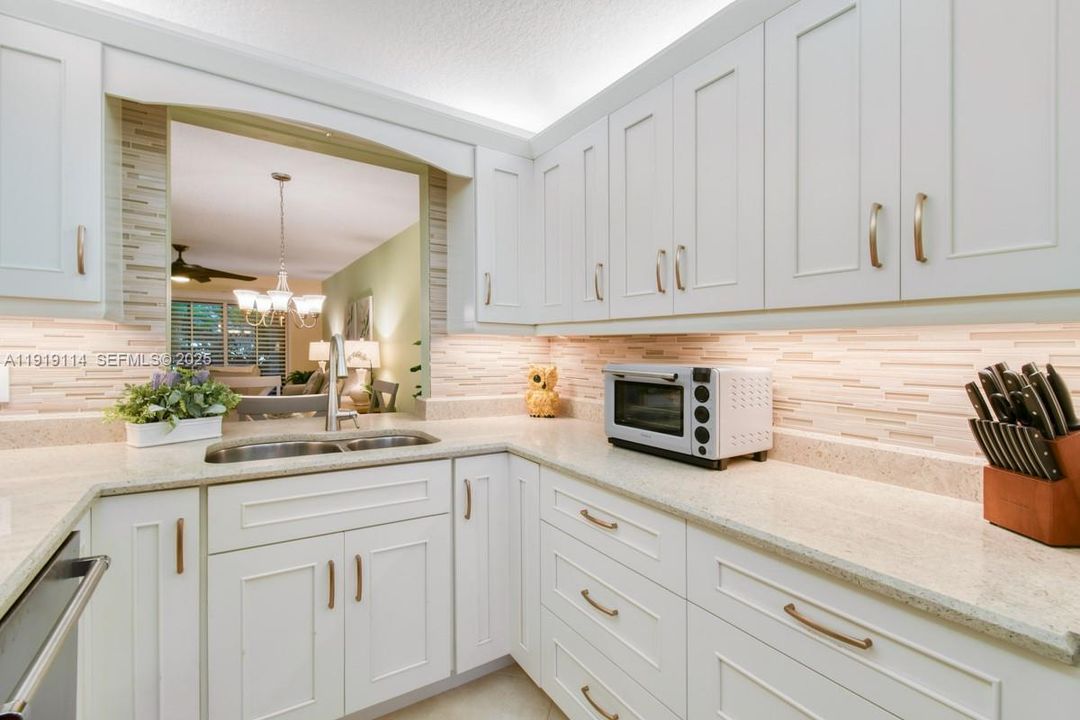 En Venta: $435,000 (2 camas, 2 baños, 1178 Pies cuadrados)