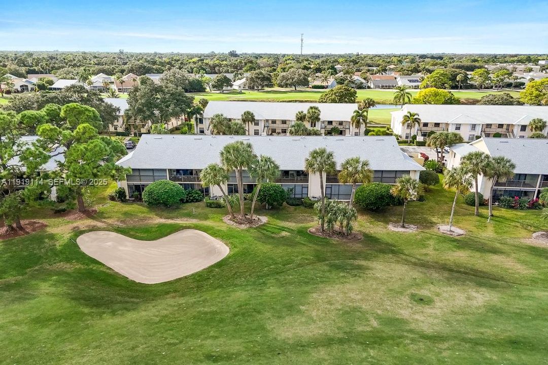 En Venta: $435,000 (2 camas, 2 baños, 1178 Pies cuadrados)