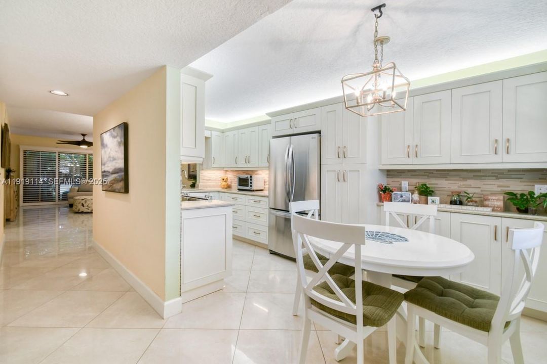 En Venta: $435,000 (2 camas, 2 baños, 1178 Pies cuadrados)