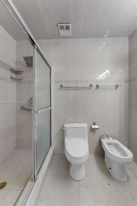 For Sale: $675,000 (3 beds, 2 baths, 1173 Square Feet)