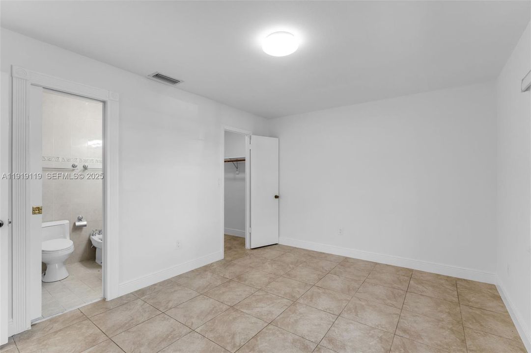 For Sale: $675,000 (3 beds, 2 baths, 1173 Square Feet)