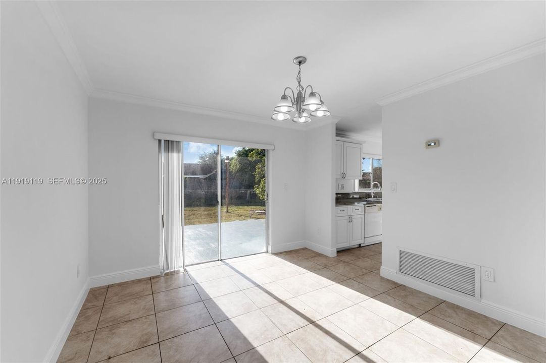 For Sale: $675,000 (3 beds, 2 baths, 1173 Square Feet)