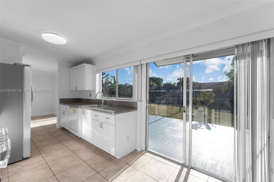 For Sale: $675,000 (3 beds, 2 baths, 1173 Square Feet)