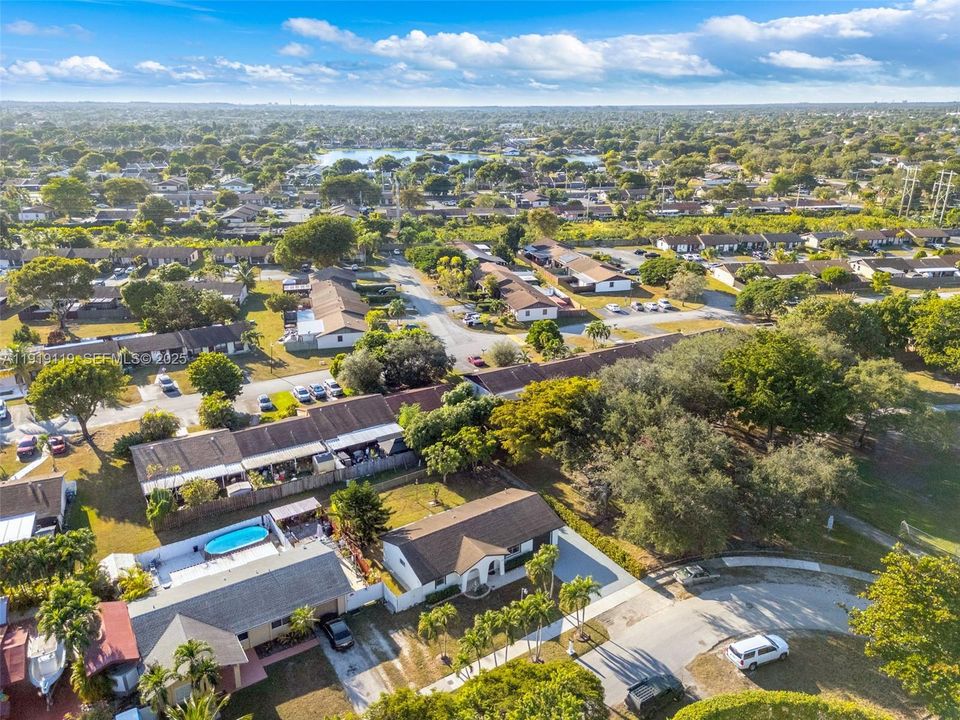 For Sale: $675,000 (3 beds, 2 baths, 1173 Square Feet)