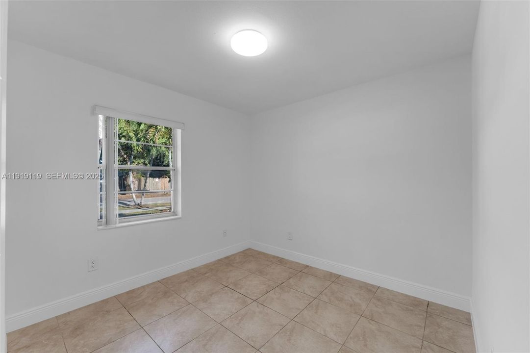 For Sale: $675,000 (3 beds, 2 baths, 1173 Square Feet)