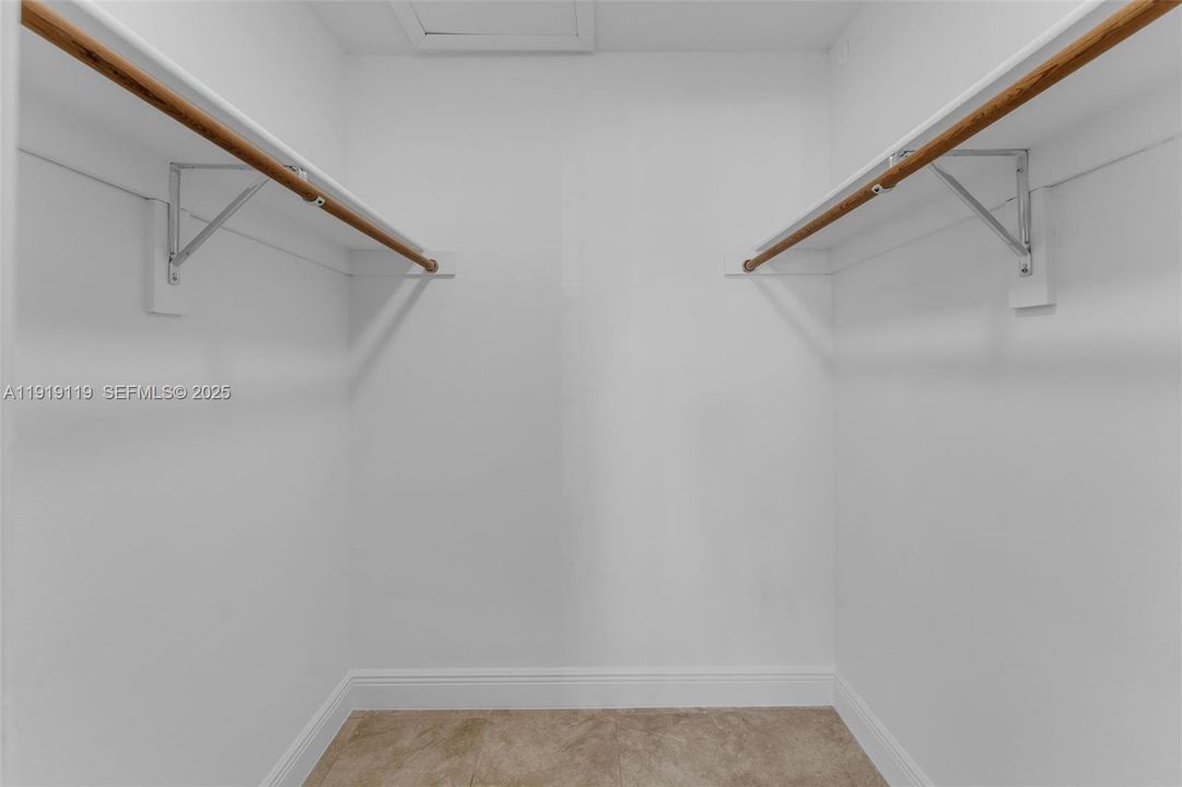 For Sale: $675,000 (3 beds, 2 baths, 1173 Square Feet)