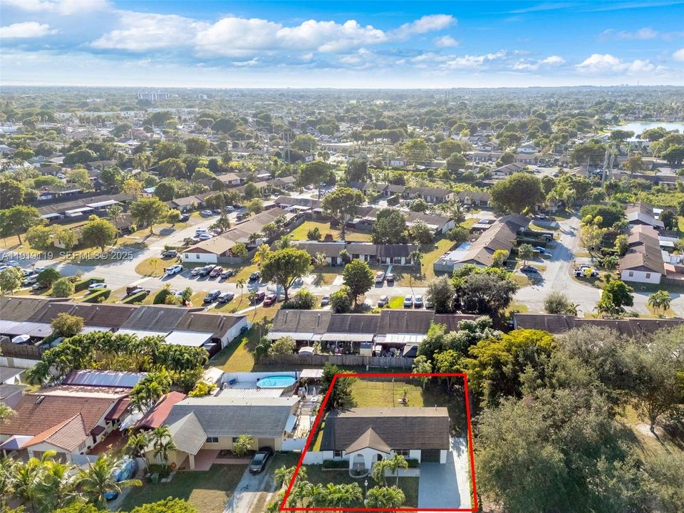 For Sale: $675,000 (3 beds, 2 baths, 1173 Square Feet)