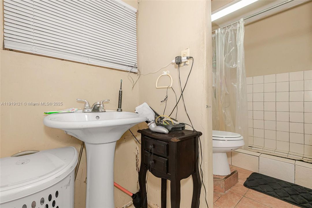 На продажу: $525,000 (3 спален, 2 ванн, 1260 Квадратных фут)