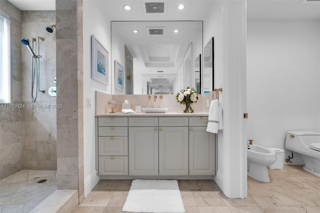 В аренду: $20,000 (2 спален, 2 ванн, 2136 Квадратных фут)