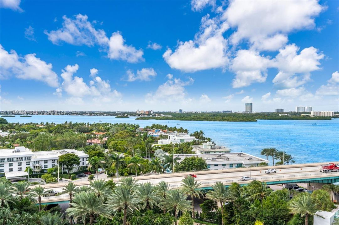 В аренду: $20,000 (2 спален, 2 ванн, 2136 Квадратных фут)