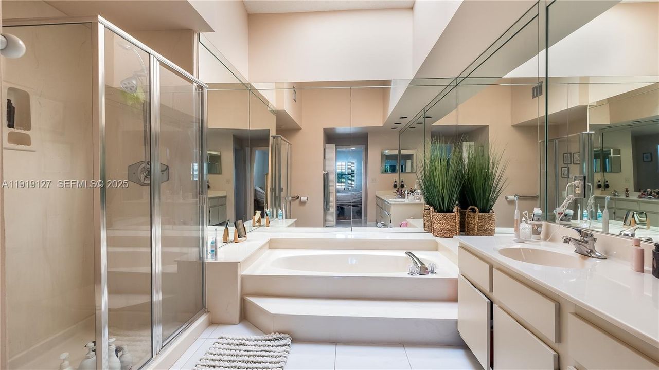 For Sale: $650,000 (2 beds, 2 baths, 1534 Square Feet)