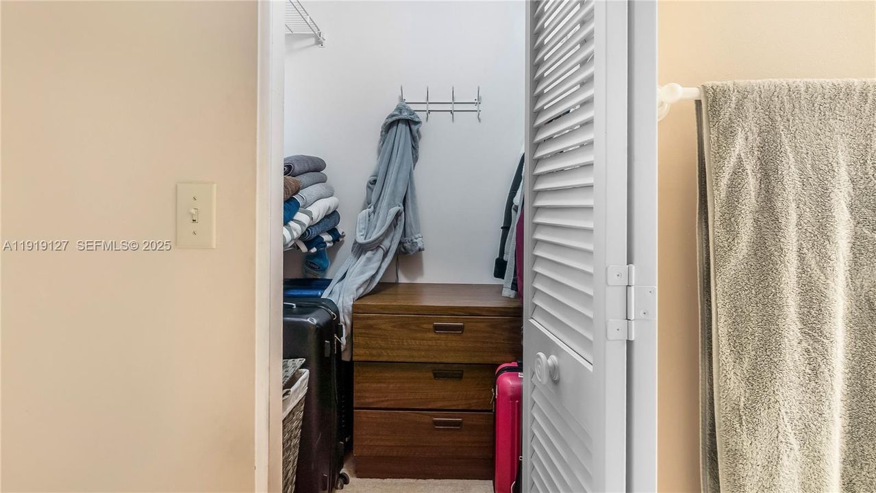 For Sale: $650,000 (2 beds, 2 baths, 1534 Square Feet)