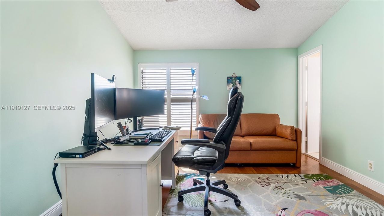 For Sale: $650,000 (2 beds, 2 baths, 1534 Square Feet)