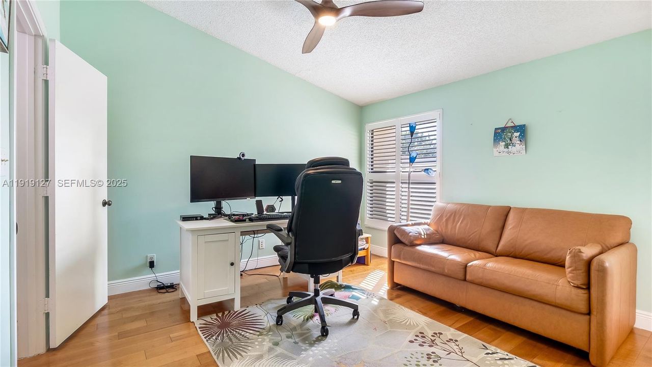 For Sale: $650,000 (2 beds, 2 baths, 1534 Square Feet)