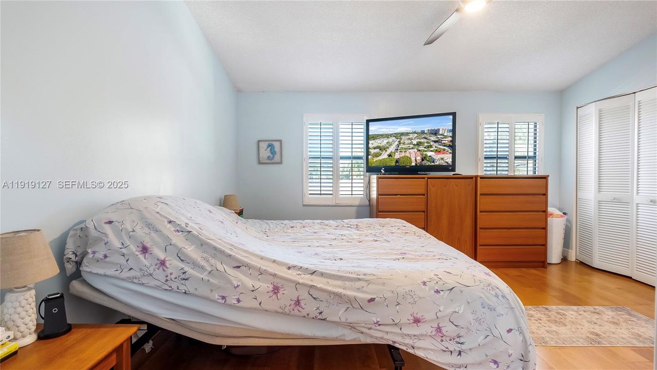 For Sale: $650,000 (2 beds, 2 baths, 1534 Square Feet)