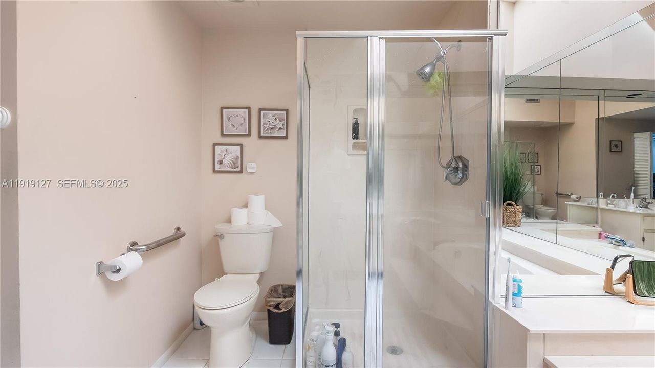 For Sale: $650,000 (2 beds, 2 baths, 1534 Square Feet)