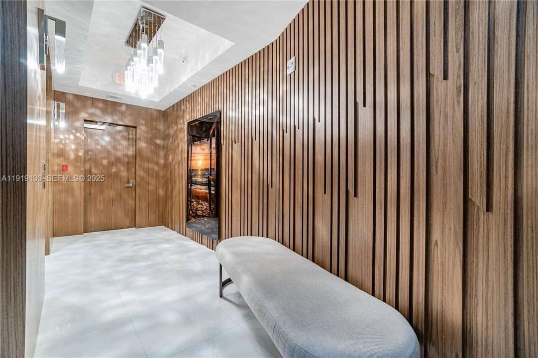 For Rent: $14,995 (3 beds, 4 baths, 2200 Square Feet)