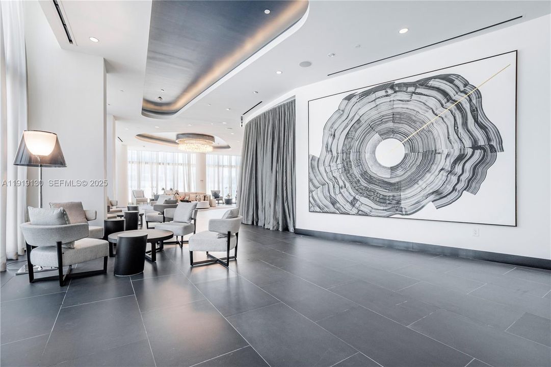 For Rent: $14,995 (3 beds, 4 baths, 2200 Square Feet)