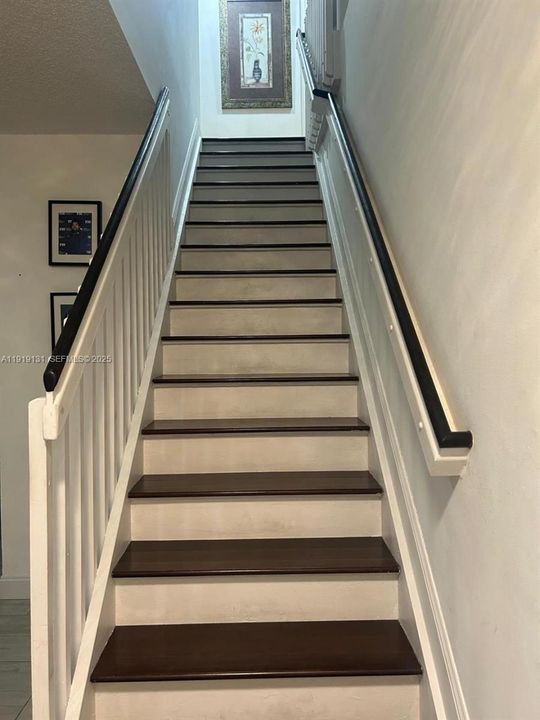 待售: $790,000 (4 贝兹, 2 浴室, 1902 平方英尺)