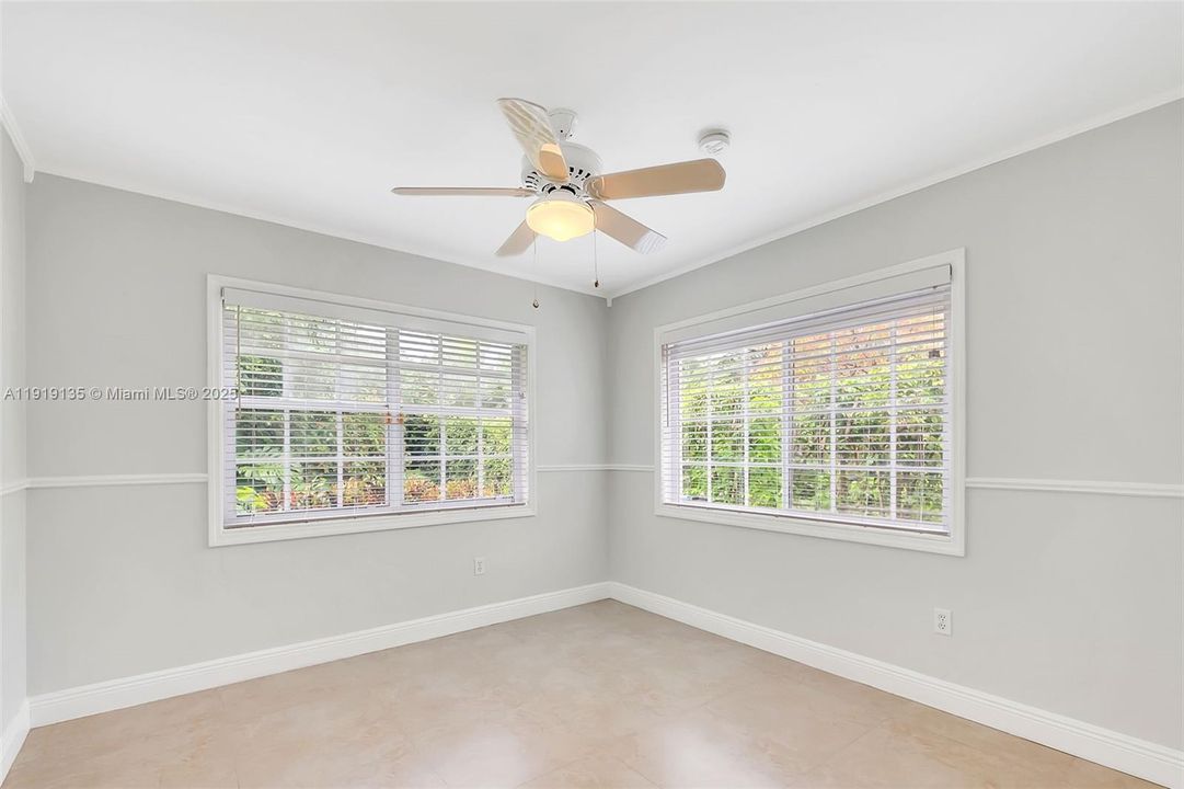 待售: $1,785,000 (3 贝兹, 2 浴室, 1812 平方英尺)