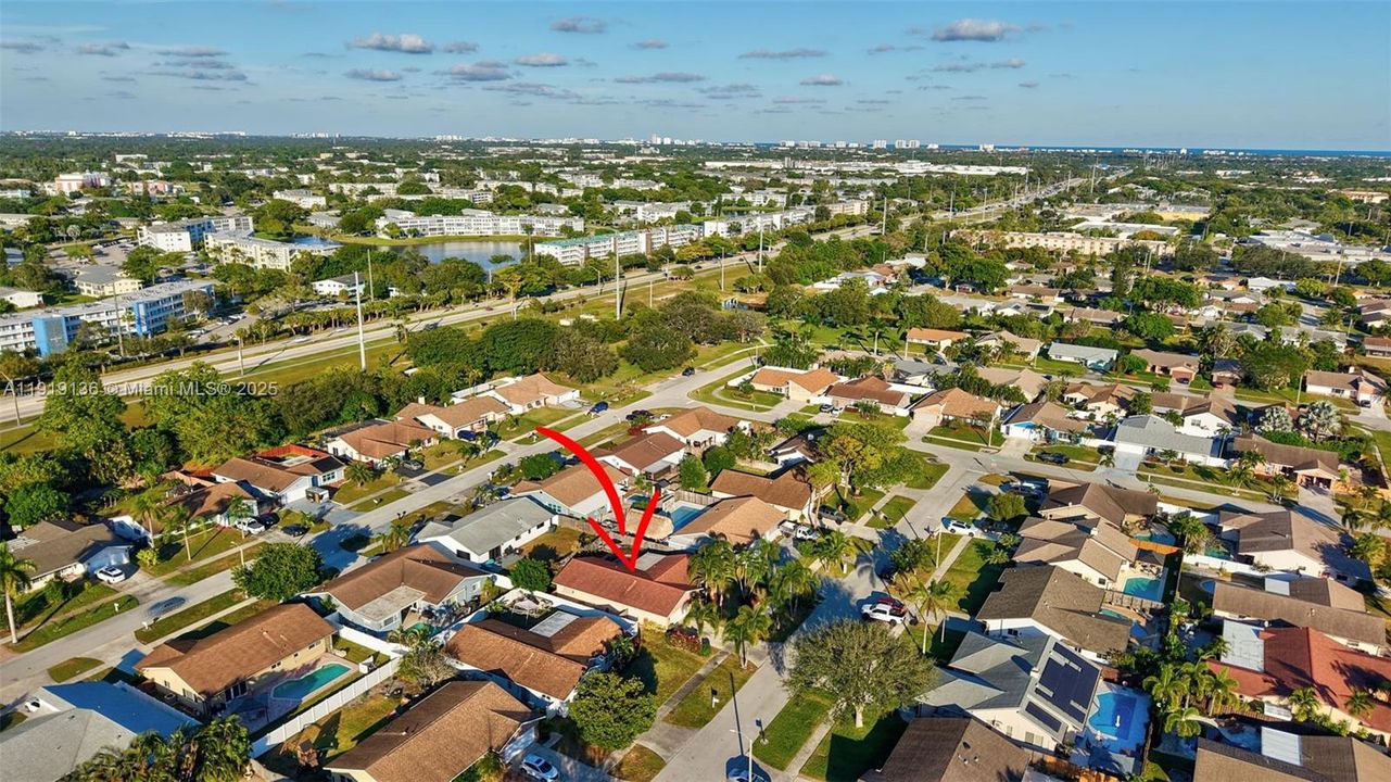 待售: $635,000 (3 贝兹, 2 浴室, 1599 平方英尺)