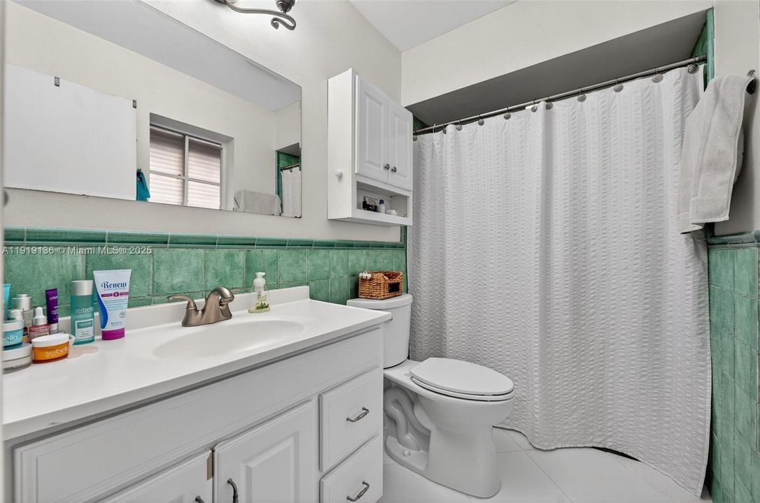 待售: $635,000 (3 贝兹, 2 浴室, 1599 平方英尺)