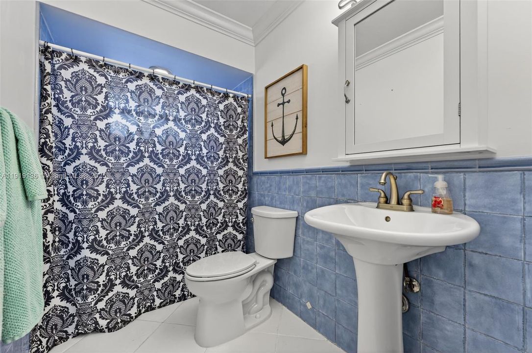 待售: $635,000 (3 贝兹, 2 浴室, 1599 平方英尺)