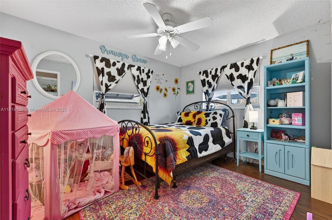 待售: $635,000 (3 贝兹, 2 浴室, 1599 平方英尺)