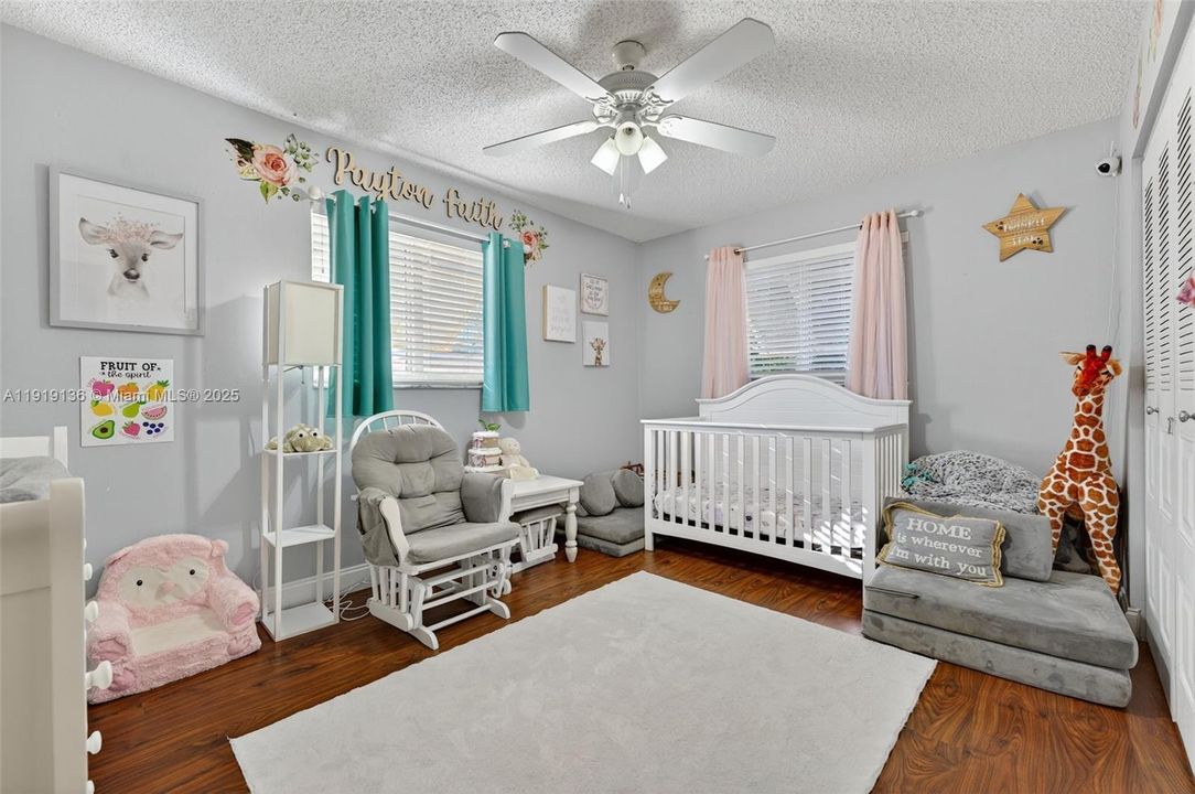 待售: $635,000 (3 贝兹, 2 浴室, 1599 平方英尺)