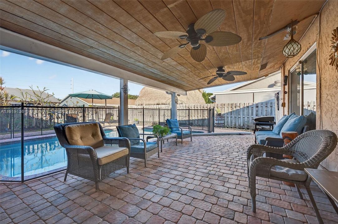 待售: $635,000 (3 贝兹, 2 浴室, 1599 平方英尺)