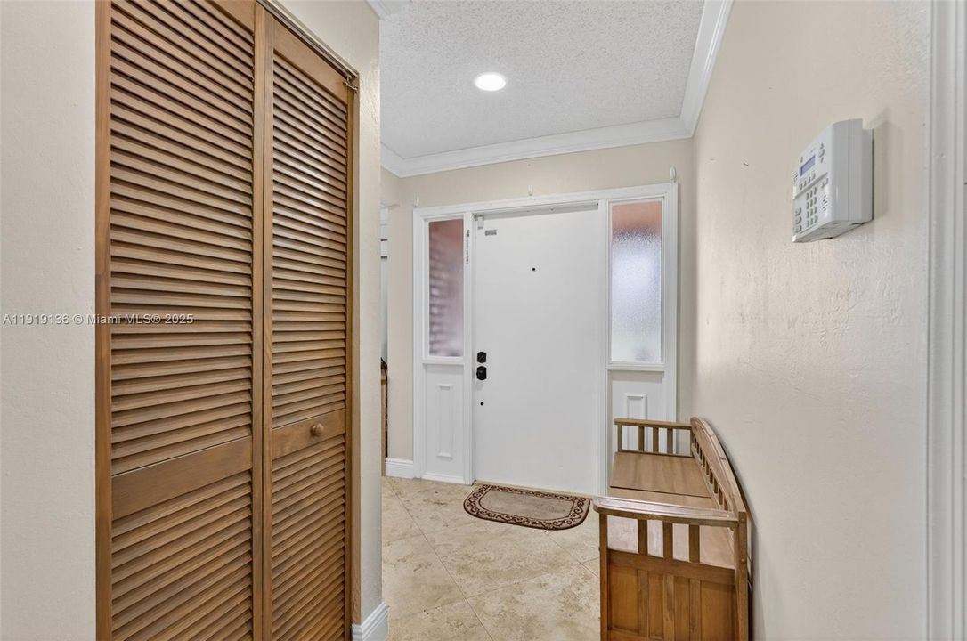 待售: $635,000 (3 贝兹, 2 浴室, 1599 平方英尺)