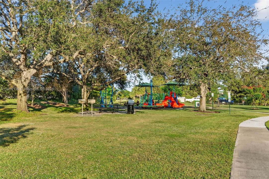 待售: $635,000 (3 贝兹, 2 浴室, 1599 平方英尺)