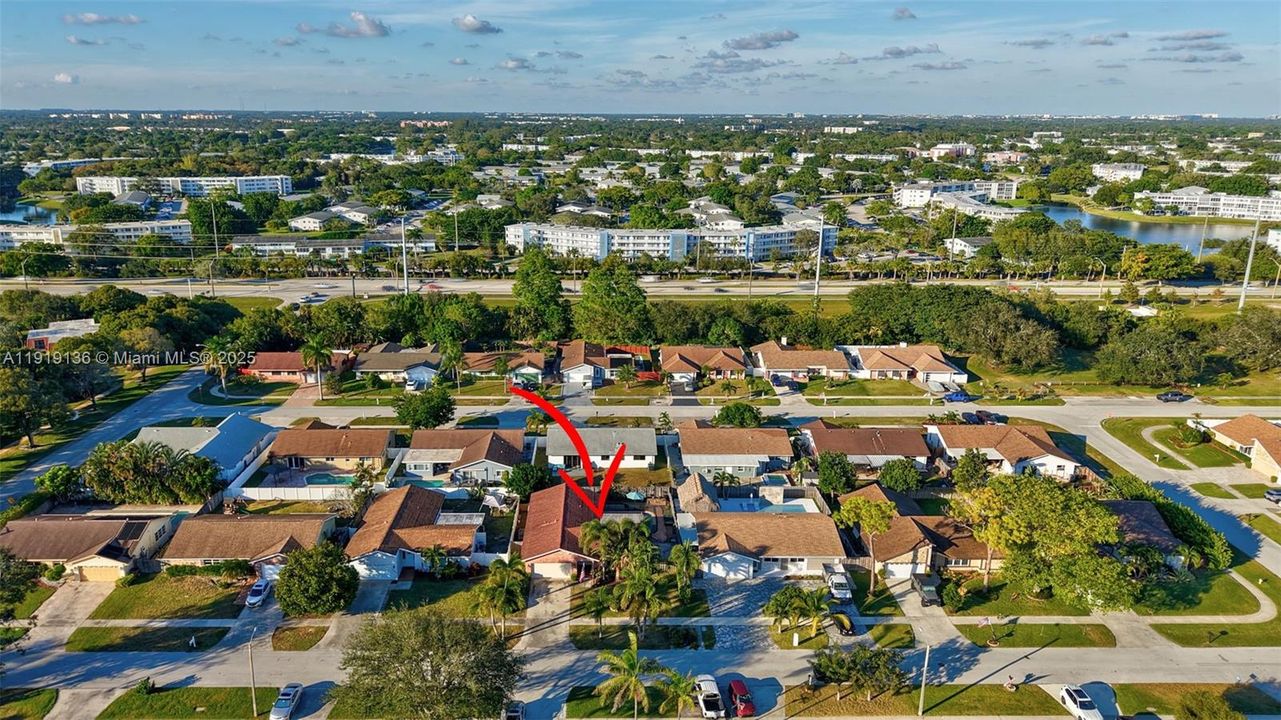 待售: $635,000 (3 贝兹, 2 浴室, 1599 平方英尺)